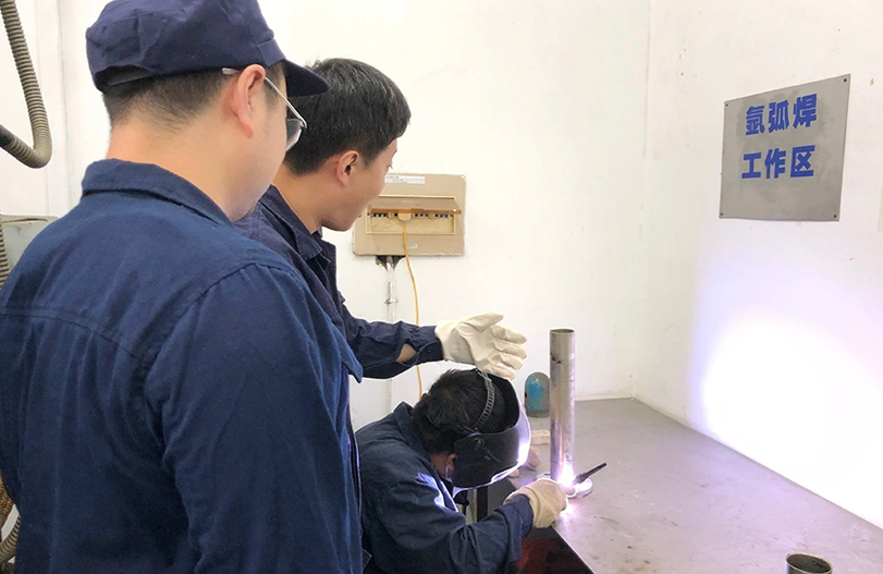 【师带徒活动】&ldquo;师带徒促成长 凝聚企业正能量&rdquo;系列报道之澳门银河网上官方赌场六厂&ldquo;师带徒&rdquo;活动