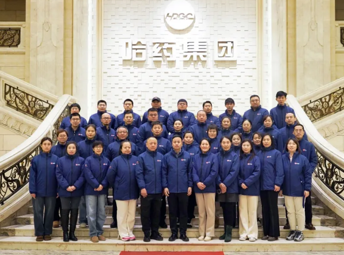 当&ldquo;红色初心&rdquo;邂逅&ldquo;国宝重器&rdquo;&mdash;&mdash;澳门银河赌场官方网址公益志愿者、党员挺膺担当 护航冰城文化盛宴